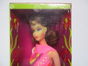 1969 BARBIE TWIST 'N TURN WAIST DOLL NRFB MIB # 1160 DK BROWN SEALED