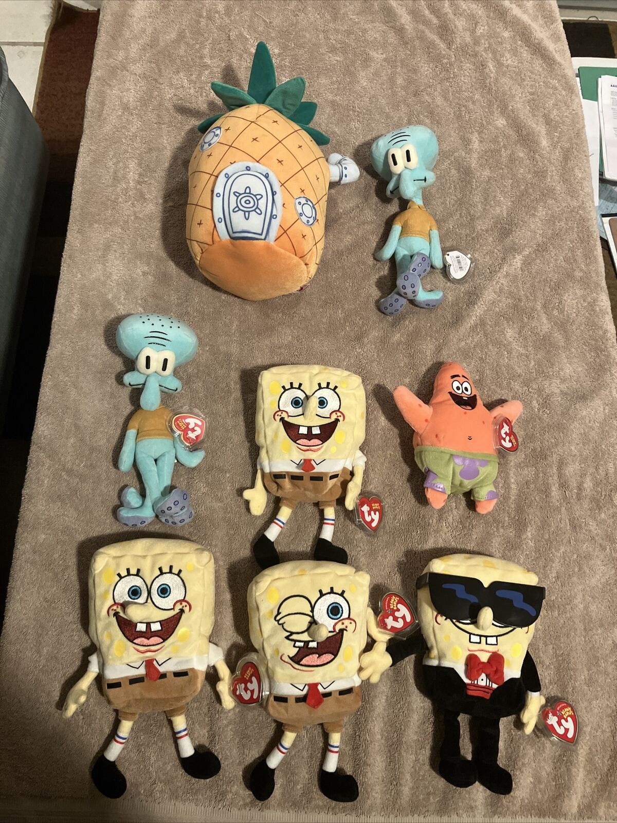 spongebob ty beanie babies lot of 8 items Brand new all with tag protectors.