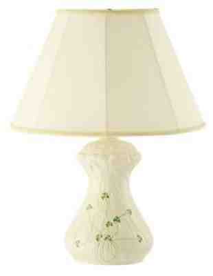 Belleek Giftware Daisy Lamp & Shade