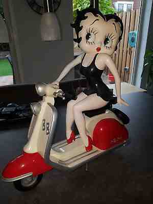 Extremely Rare! Betty Boop Riding Her Scooter Big Figurine Statue