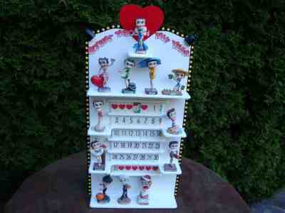 "Boopin' Through the Years" Betty Boop Calendar with Figures by Danbury Mint