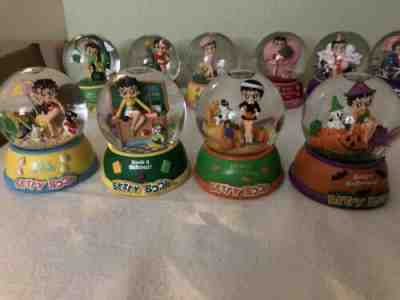 Betty Boop 12 month mini snow globes
