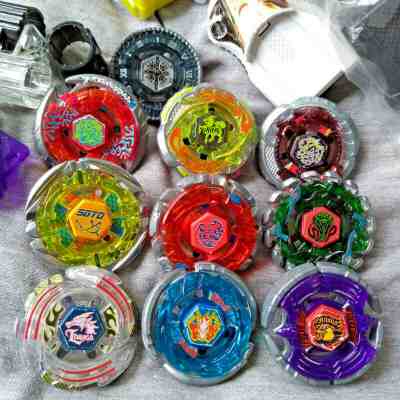 Beyblade Metal Fight Fusion BB28 Storm Pegasus 43 Lightning L-Drago Earth Eagle