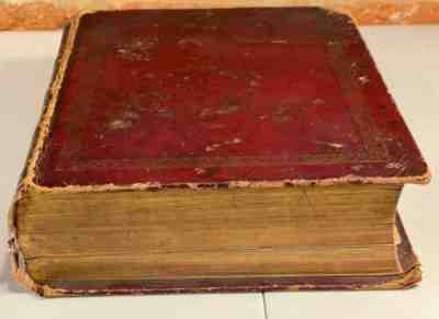 1850's OLD ANTIQUE HOLY BIBLE WITH NEW AND OLD TESTAMENTS AND APOCRYAPHA & MAPS