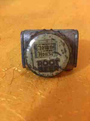 Town House Root Beer soda pop crown cap