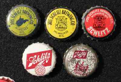 5 dif SCHLITZ TAX CORK LINED BEER BOTTLE CAP CROWNS MILWAUKEE, WISCONSIN WV MICH