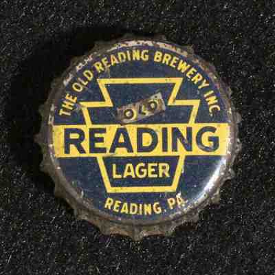 OLD READING •LAGER•CORK LINED BEER ALE BOTTLE CAP CROWN PENNSYLVANIA TAX PENN PA