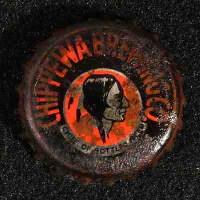 CHIPPEWA BREWING CORK BEER BOTTLE CAP MANISTEE MICHIGAN MI CROWN INDIAN