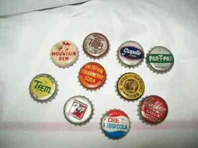 LOT OF 10 VINTAGE SODA CORK BOTTLE CAPS MOUNTAIN DEW / 7UP / TEEM / GOLDEN GIRL+