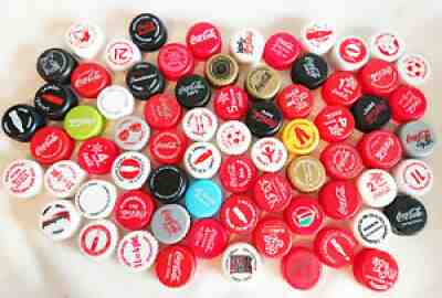71x COCA COLA Collectible Vintage Bottle Caps Mix