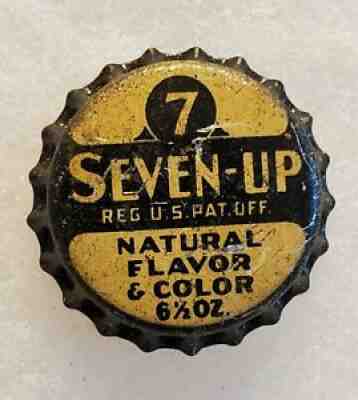 7up - Seven Up Cork Lined Bottle Cap: 1928-1929 ;1st Design Used By 7up ; Unused