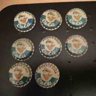 8 DONALD DUCK COLA SODA BOTTLE CAPS SALEM, MASS WALT DISNEY Beautiful Vintage