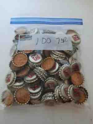LOT OF 100 VINTAGE CORK ANTIQUE BOTTLE CAPS 7UP Advertising (NEW)