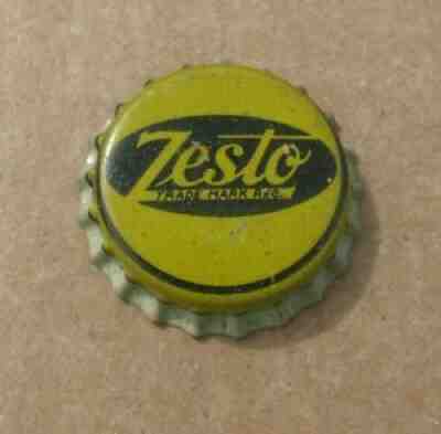 ZESTO VINTAGE UNUSED LEAVENWORTH KANSAS ELK'S BOT WORKS ZESTO SODA CORK ERA CAP