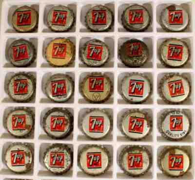 7-UP #2 CORK LINED SODA BOTTLE CAPS CROWNS SEVEN-UP UN-COLA LEMON-LIME VINTAGE++