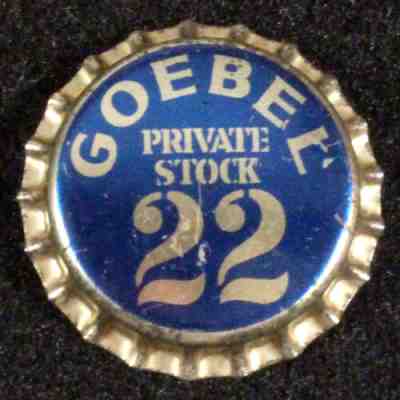GOEBEL #18 PLASTIC LINED BEER BOTTLE CAP DETROIT MICHIGAN CROWNS ANTIQUE VINTAGE
