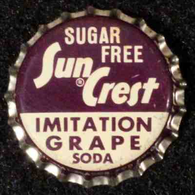 SUN CREST #21 SUGAR FREE GRAPE SODA CORK LINED BOTTLE CAP NATIONAL NUGRAPE CROWN