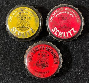 3 SCHLITZ MICHIGAN TAX CORK LINED BEER BOTTLE CAP MILWAUKEE WISCONSIN CROWN MICH
