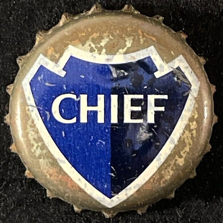 CHIEF OSHKOSH •BLUE• CORK LINED BEER BOTTLE CAP WISCONSIN CROWN WISC ANTIQUE OLD