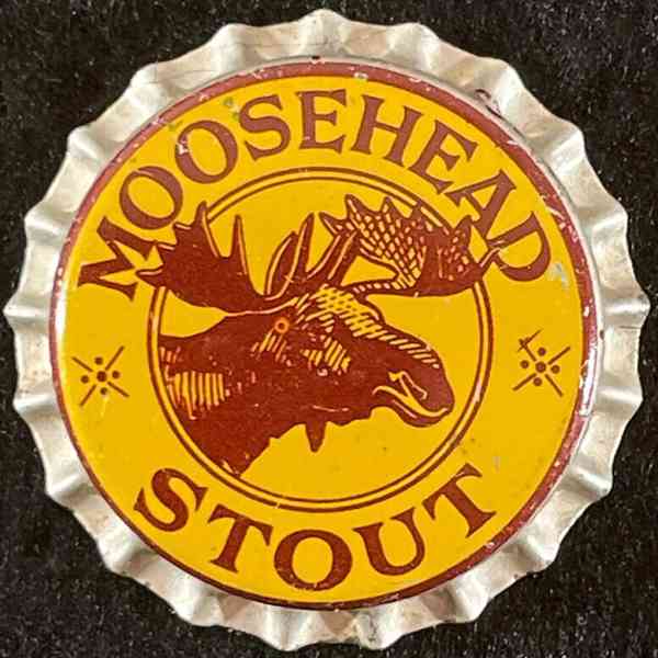 MOOSEHEAD STOUT PLASTIC LINED BEER BOTTLE CAP ST JOHN NEW BRUNSWICK CANADA CROWN