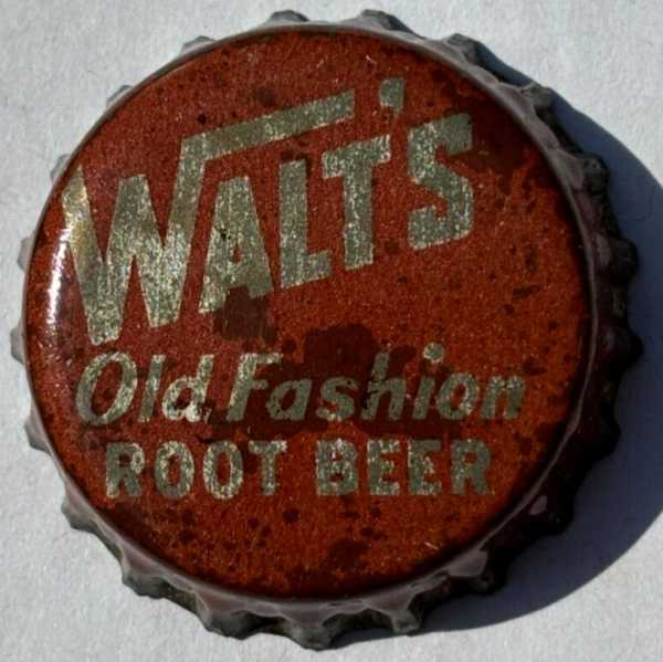 WALT'S OLD FASHION ROOT BEER SODA BOTTLE CAP; SPARTA, WIS.; USED CORK CROWN