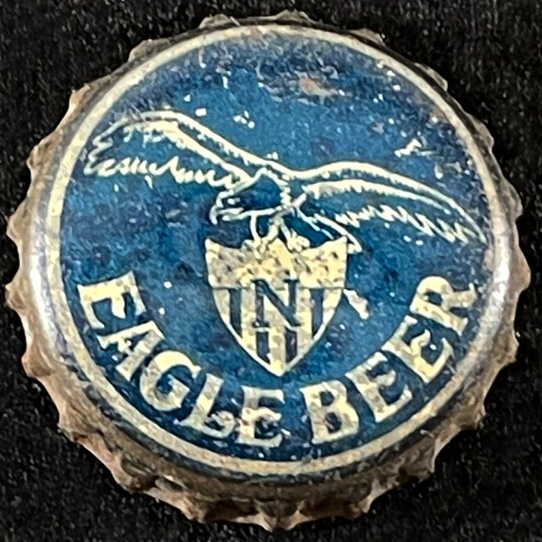 EAGLE BEER VINTAGE CORK LINED BOTTLE CAP ~ NEW ORLEANS LOUISIANA OLD NOLA CROWNS