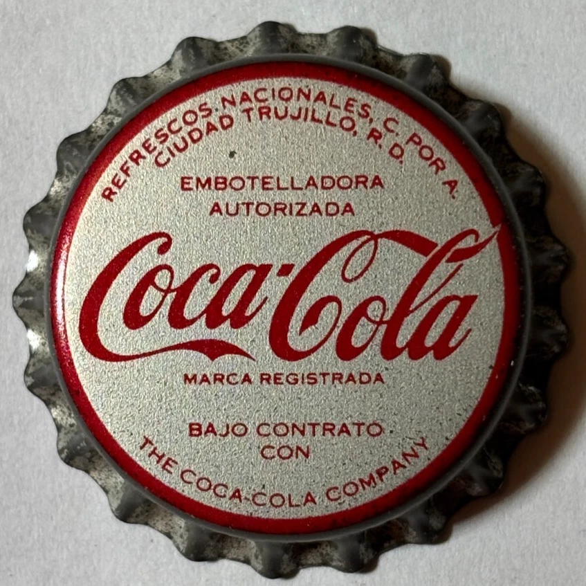 COCA-COLA CIUDAD TRUJILLO, DOMINICAN REPUBLIC SODA BOTTLE CAP; UNUSED CORK CROWN