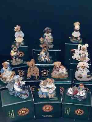 22 Boyds Bears & Friends Figurines The Bearstone Collection Lot(A)