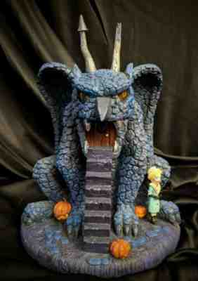 "Gargoyle House" Nightmare Before Christmas - Hawthorne Village - Rare - OOP