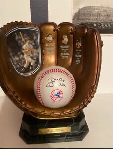 New York Yankees Derek Jeter Cold-Cast Bronze MLB Sculpture With A