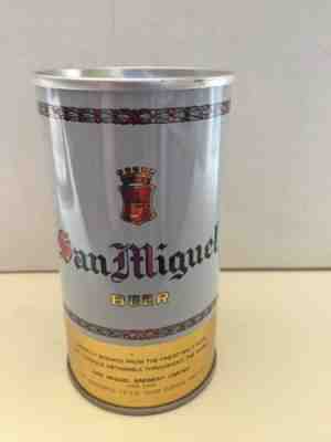 Cans of San Miguel Beer in bucket with crushed ice – Stock