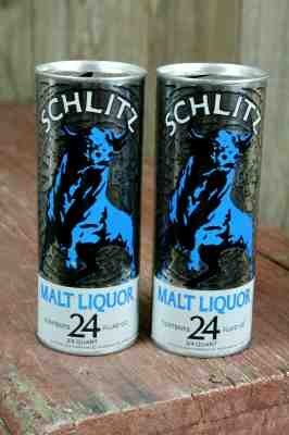 1975 Schlitz Malt Liquor Beer Can Pair 3/4 quart Blue Bull Tall Boy