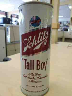 VINTAGE SCHLITZ TALL BOY STEEL BEER CAN 3/4 QUART TAB NPC