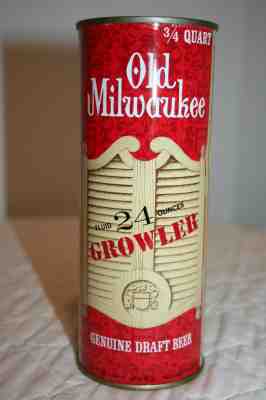 Old Milwaukee Beer 24 oz. Growler flat top beer can from Milwaukee, Wisconsin