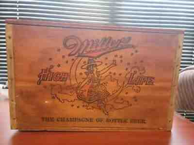 VINTAGE MILLER HIGH LIFE BEER MOON GIRL BOX / CRATE W BOTTLE CAP CHECKER BOARD