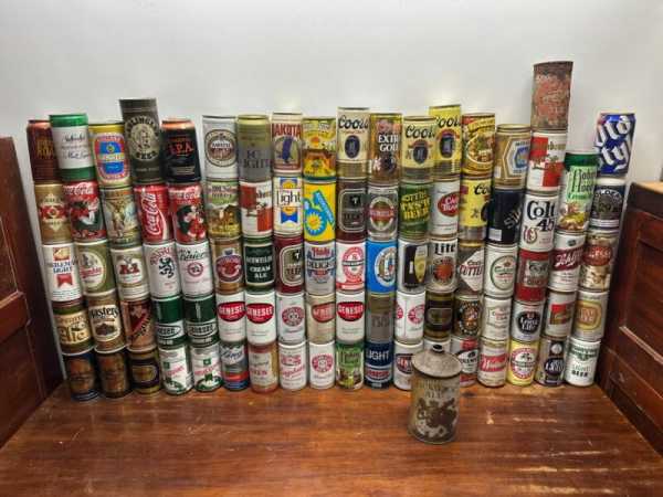 Lot Of 137 Vintage EMPTY Beer Cans Pull Tabs Flat Tops Cone Soda Budweiser +++