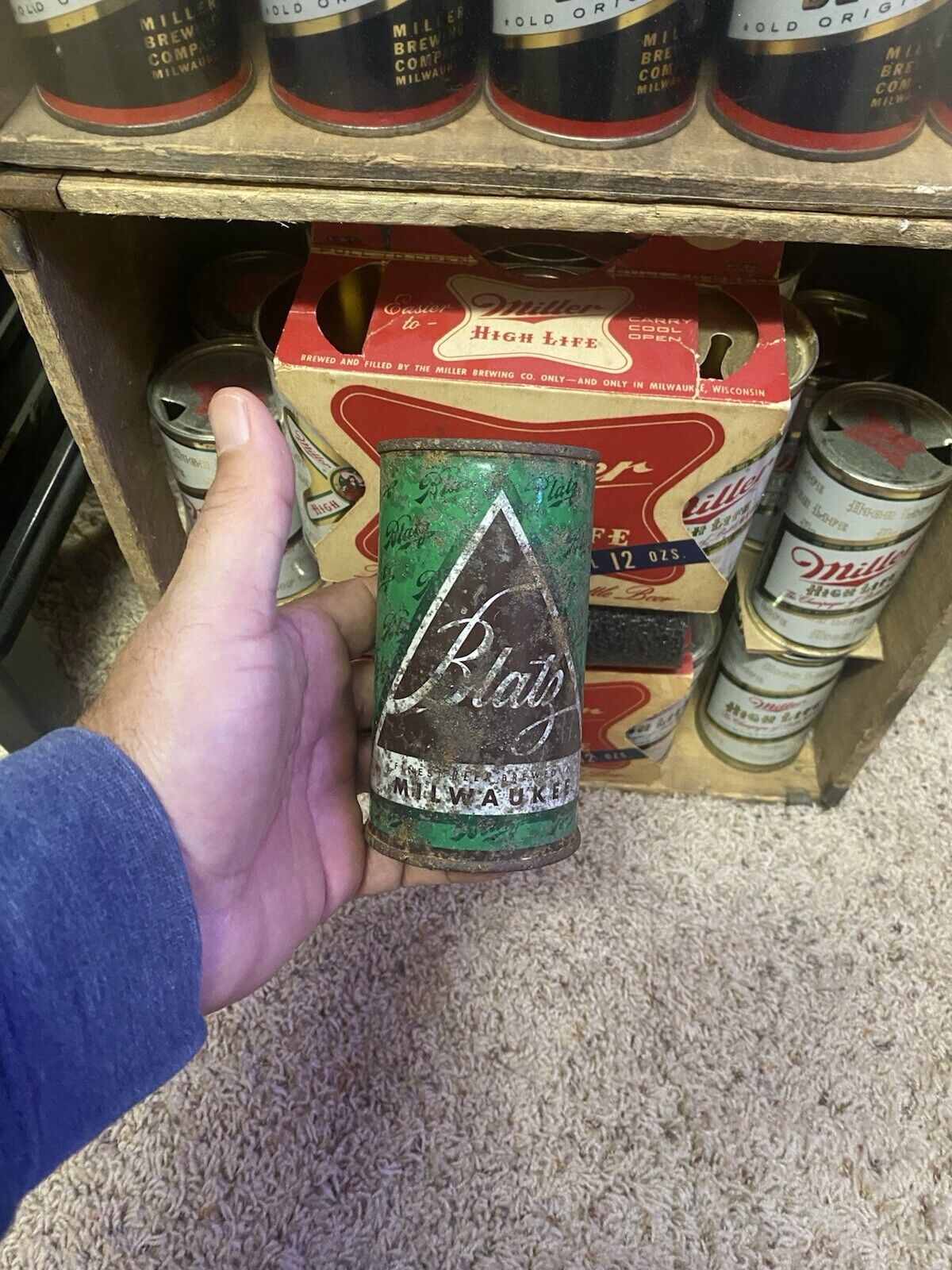 Blatz flat top beer can Christmas Can Blatz Brewing Co Milwaukee Old Vintage