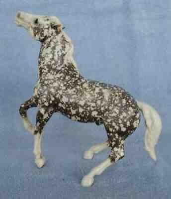 Breyer 1963 Glossy Florentine Diablo Semi-Rearing Mustang. #2085.
