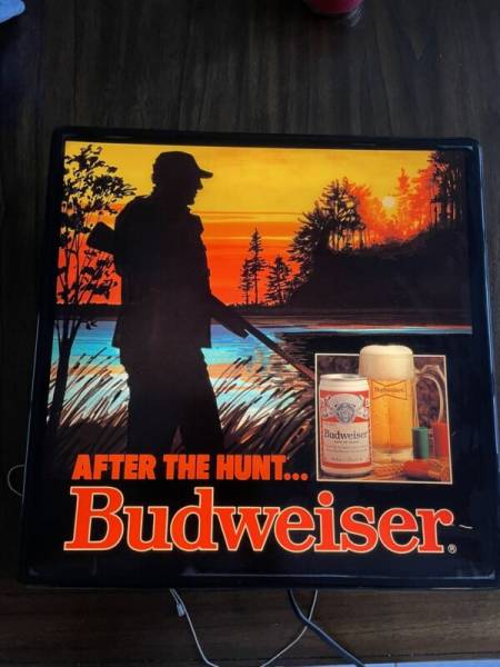 Rare Vintage Budweiser Light Up Sign 1980’s Good Condition