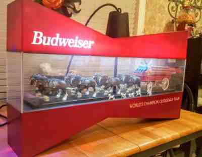 VINTAGE 1993 BUDWEISER WORLD'S CHAMPION CLYDESDALE TEAM LIGHTED BAR SIGN