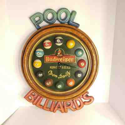 Vintage Budweiser Beer 12 Cue Ball Clock Billiards Pool For Barware Mancave Bar