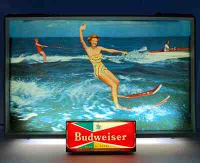 ANHEUSER BUSCH BUDWEISER LIGHTED SIGN WOMEN BATHING SUITS WATER SKIING Vintage