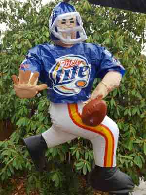 For Trustheart  ONLY: 2004 Miller Lite Blow-Up Football Player + Budweiser Blimp