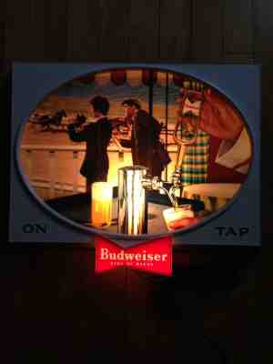 1950'S 60'S BUDWEISER COUPLE WATCHING HARNESS RACING LIGHTED BEER SIGN