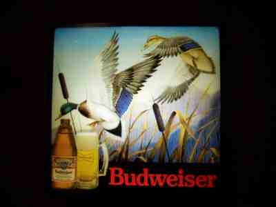 Vintage BUDWEISER BUD BEER SIGN DUCK IN MOTION BAR LIGHT HUNTING