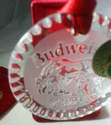 WATERFORD UNIQUE CRYSTAL BUDWEISER MEDALLION, 1993, FEATURING CLYDESDALES