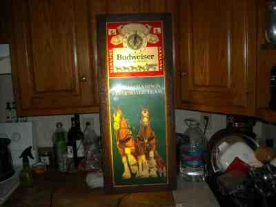 Vintage Budweiser Beer Clydesdales Lighted Clock Advertising Sign Bar Tavern Pub