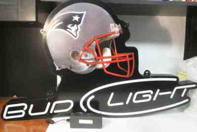 Bud Light Beer New England Patriots NFL Football Helmet Lighted Neon Sign Rare 