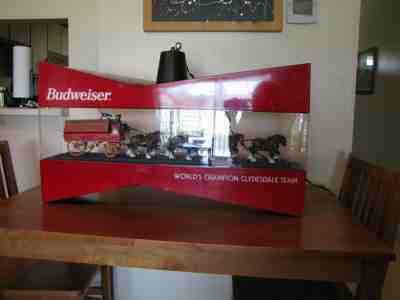 Budweiser Bow Tie Rotating Light up sign with Clydesdales RARE Vintage