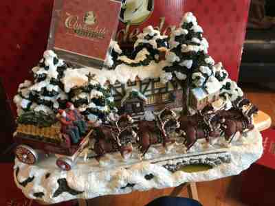 The Clydesdale Collection CLYD15 Holiday Scene Figurine Anheuser Busch Budweiser